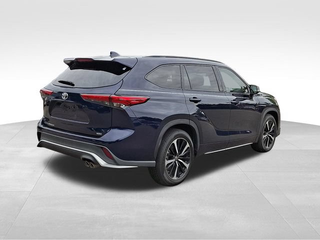 Used 2022 Toyota Highlander XSE FWD image 7