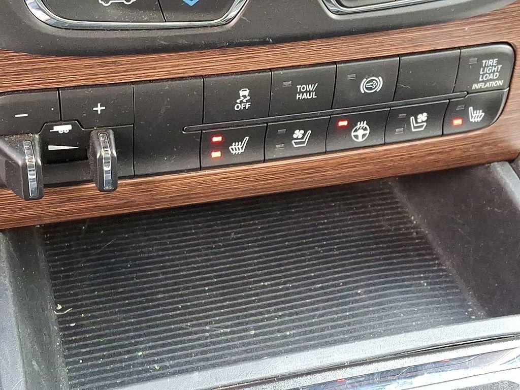 Used 2013 RAM 2500 Laramie w/ Convenience Group image 19