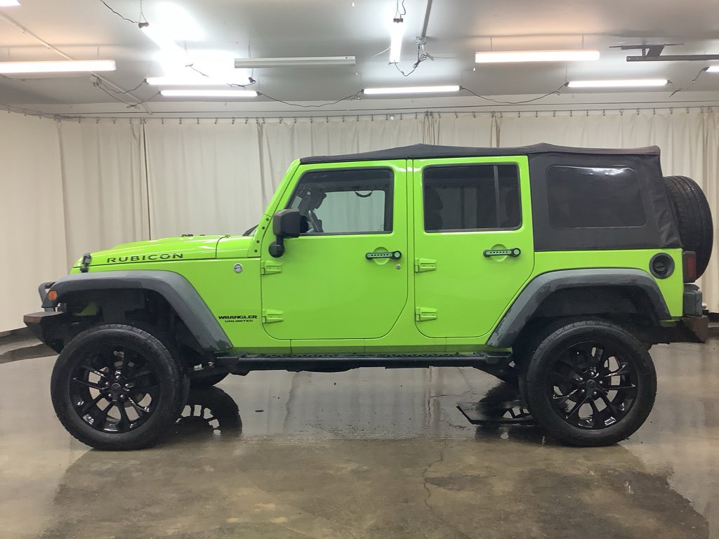 Used 2013 Jeep Wrangler Unlimited Rubicon w/ Connectivity Group image 9