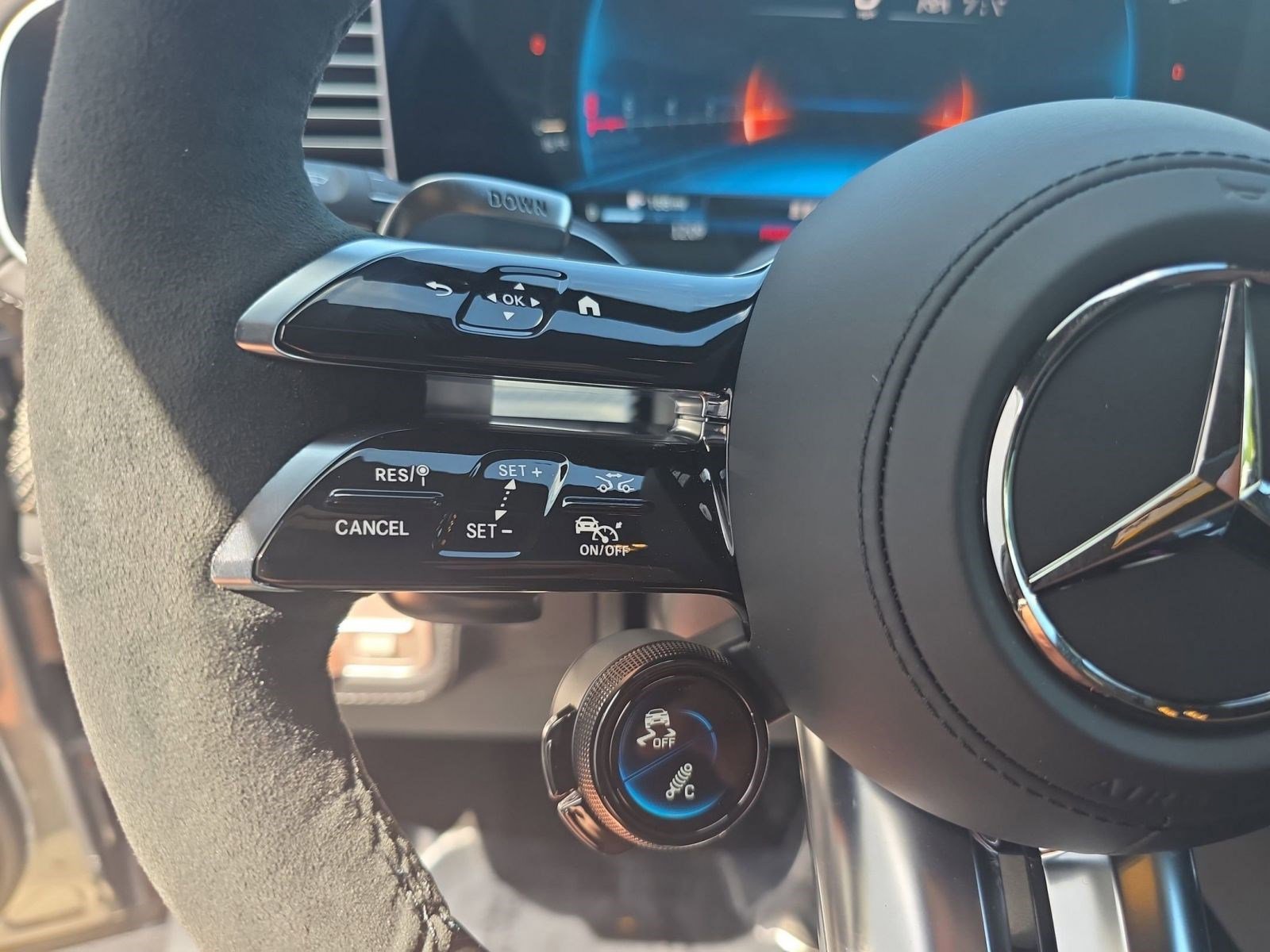 New 2026 Mercedes-Benz GLE 53 AMG 4MATIC Coupe image 26