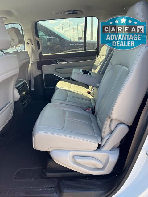 Used 2024 Jeep Wagoneer L Series II w/ Flexible Seating Group AWD/4WD image 5