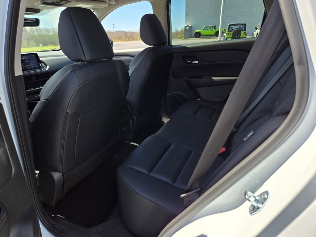 New 2026 Nissan Rogue SV image 5