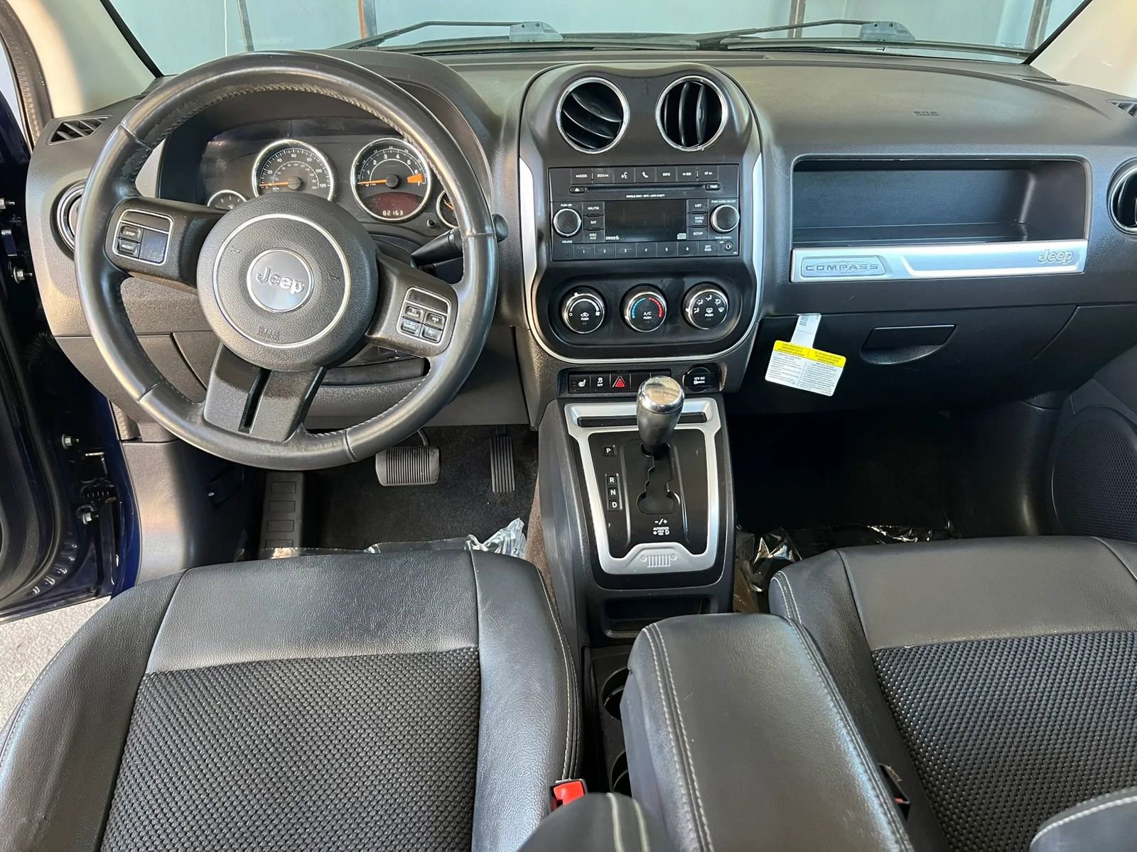 Used 2014 Jeep Compass Latitude w/ Sun/Sound Group AWD/4WD image 12