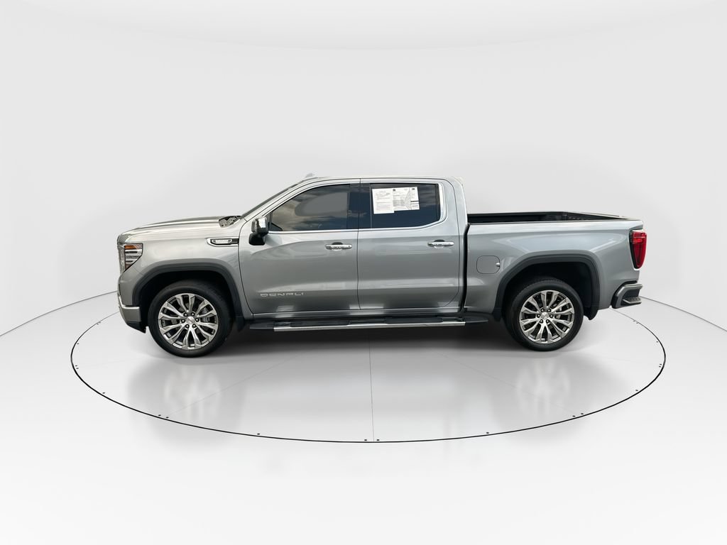Used 2024 GMC Sierra 1500 Denali w/ Technology Package AWD/4WD image 5
