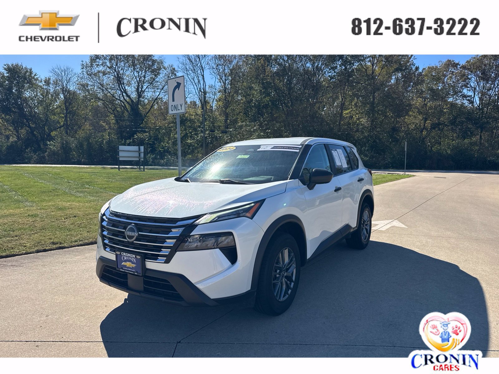 Used 2024 Nissan Rogue S AWD/4WD image 1