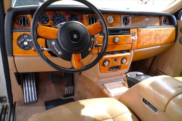 Used 2009 Rolls-Royce Phantom Sedan image 26