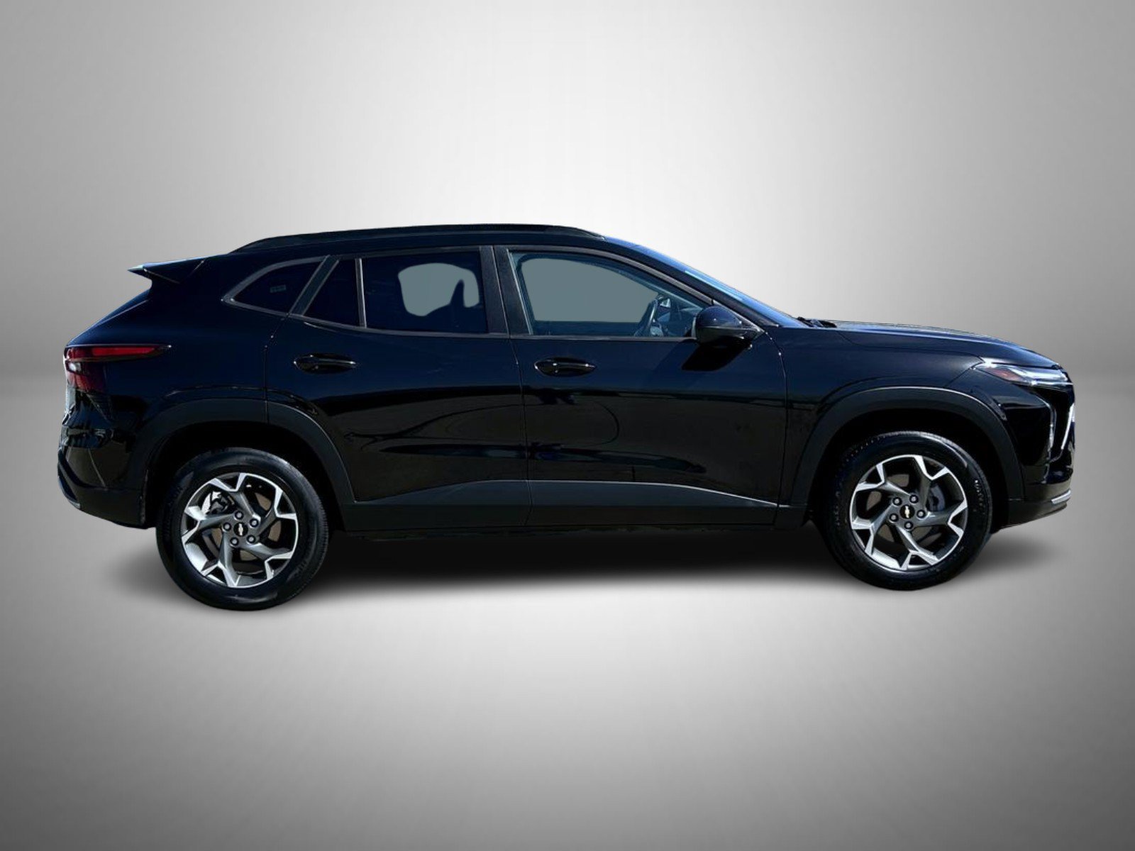 Used 2025 Chevrolet Trax LT w/ LT Convenience Package FWD image 4