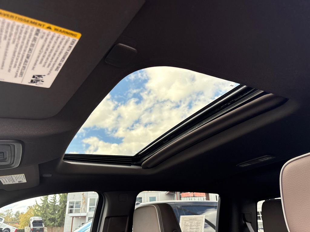 Used 2024 GMC Sierra 3500 Denali w/ Denali Reserve Package image 23