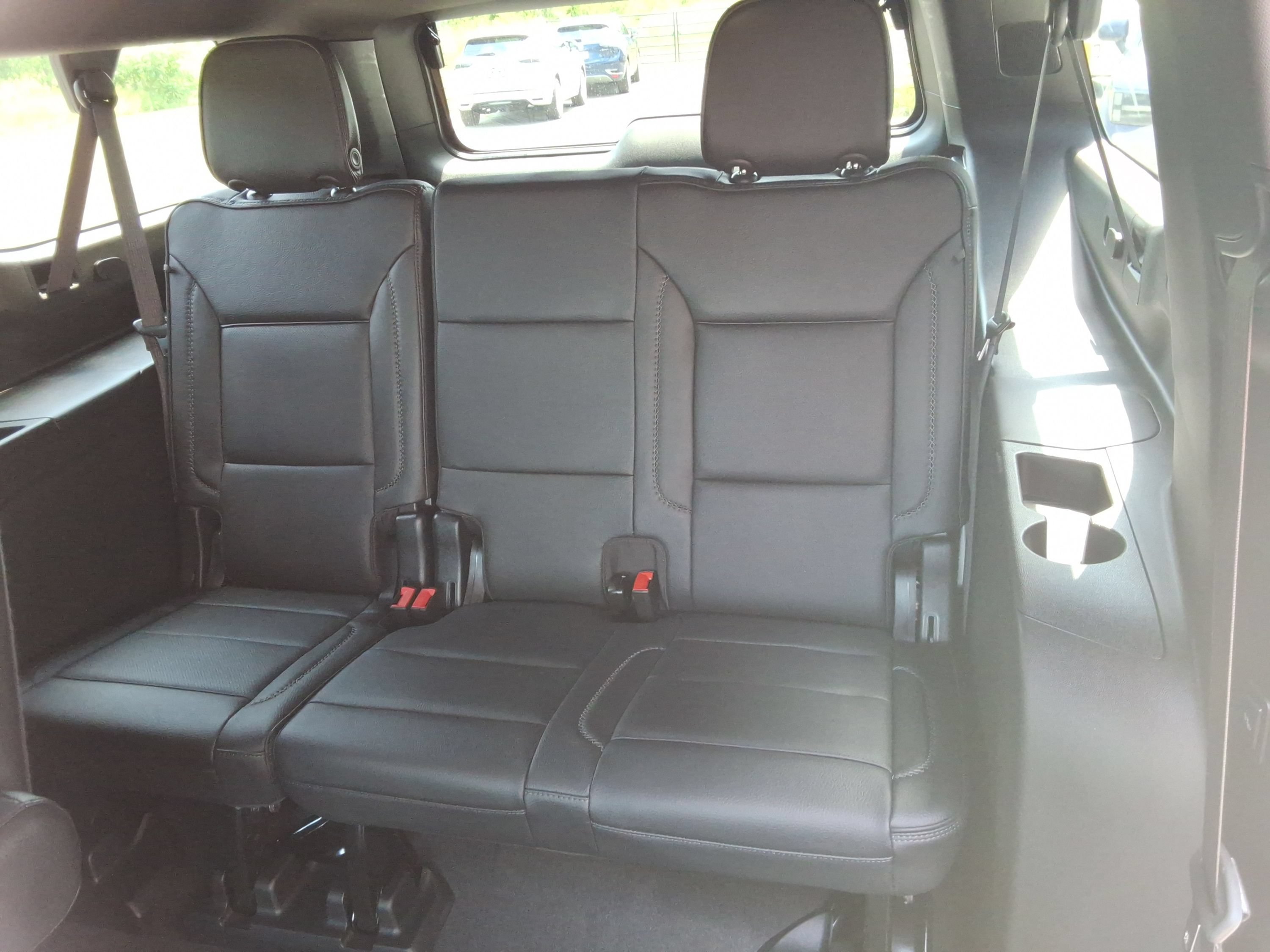 Used 2024 GMC Yukon XL Denali AWD/4WD image 35