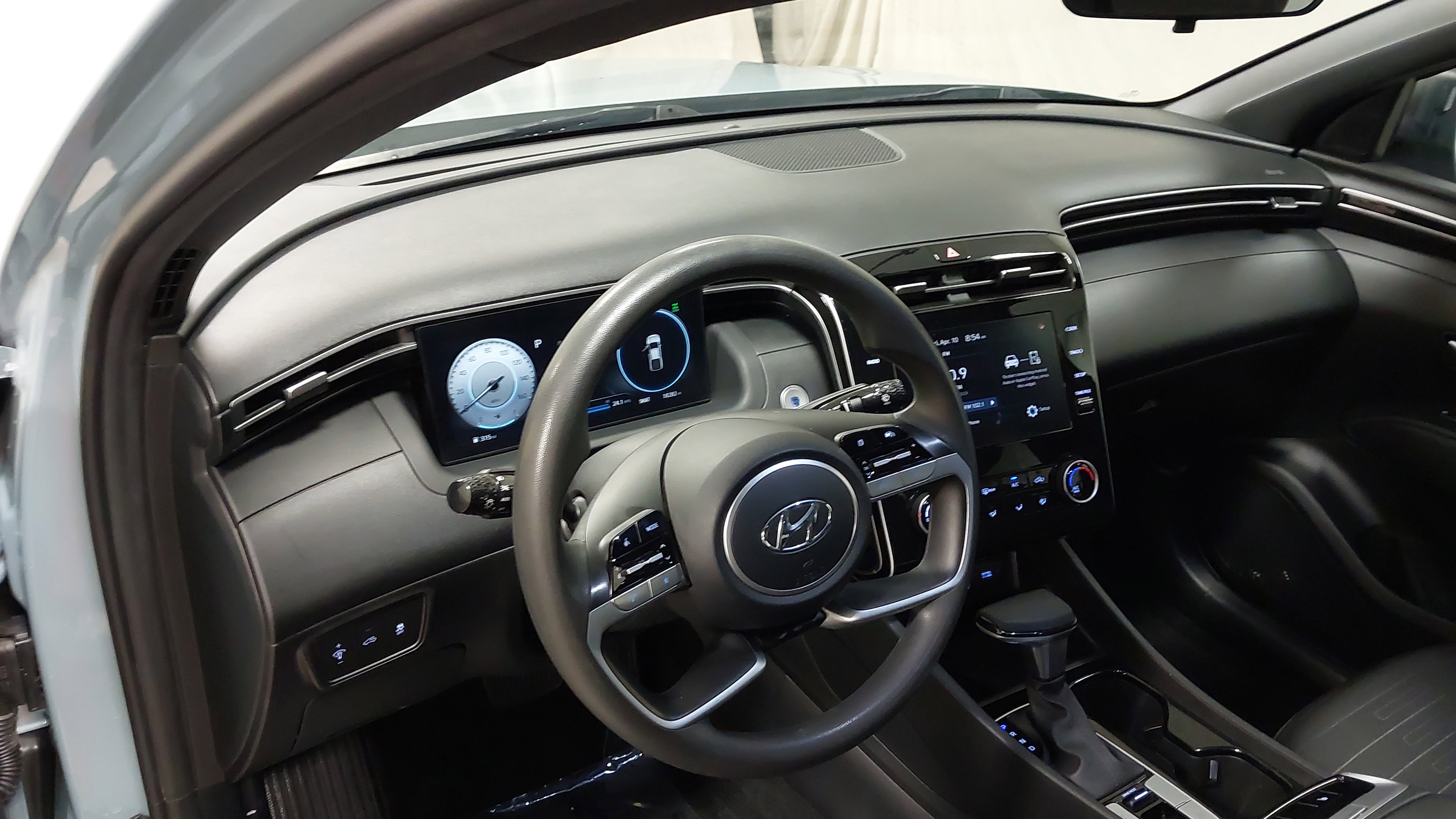 Used 2023 Hyundai Santa Cruz SEL w/ Activity Package image 17