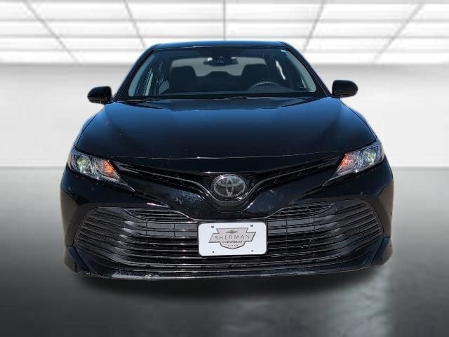 Used 2020 Toyota Camry LE image 22
