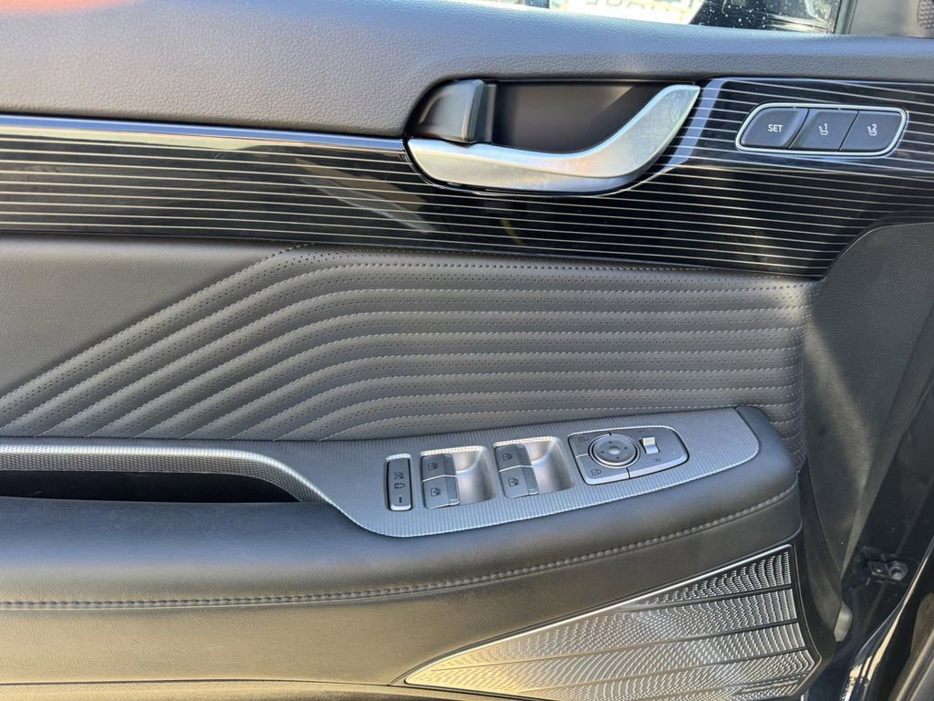 Used 2023 Hyundai Palisade Calligraphy image 12