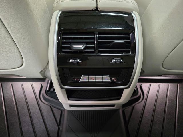 Used 2022 BMW X5 xDrive40i w/ M Sport Package image 34
