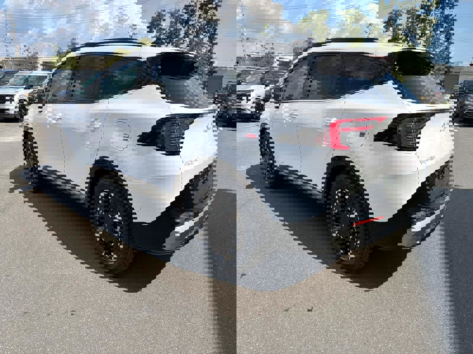 New 2026 Kia Sportage SX image 5