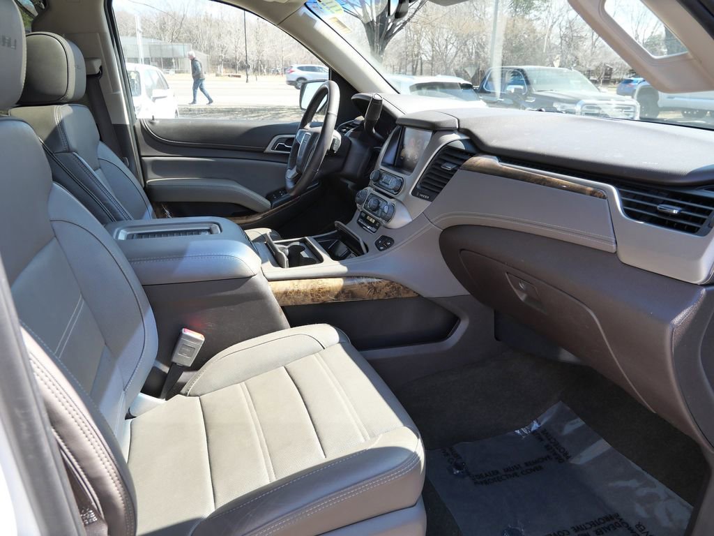 Used 2016 GMC Yukon XL Denali w/ Open Road Package image 17