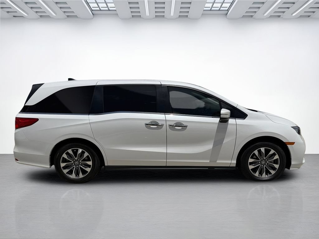 Used 2024 Honda Odyssey EX-L image 2