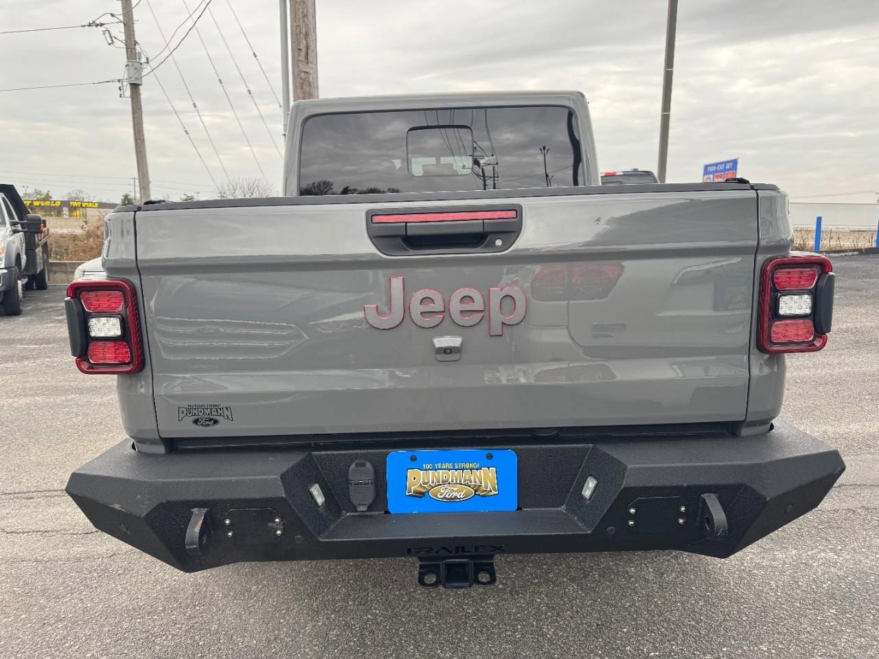 Used 2021 Jeep Gladiator Rubicon image 4