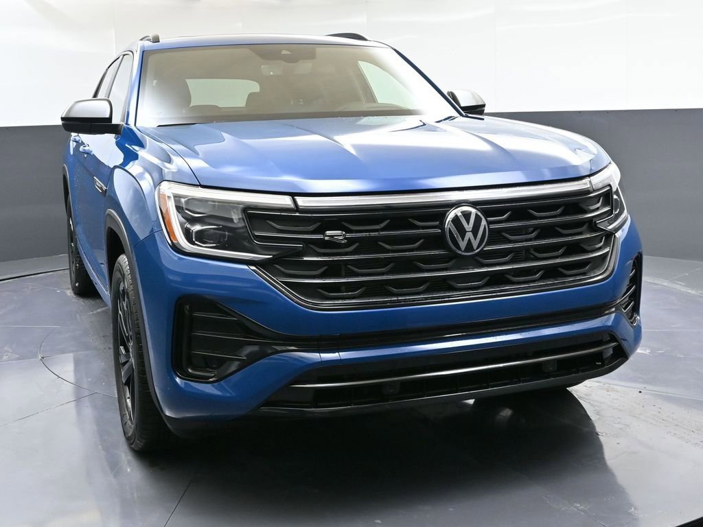 Used 2025 Volkswagen Atlas Cross Sport SEL R-Line image 8
