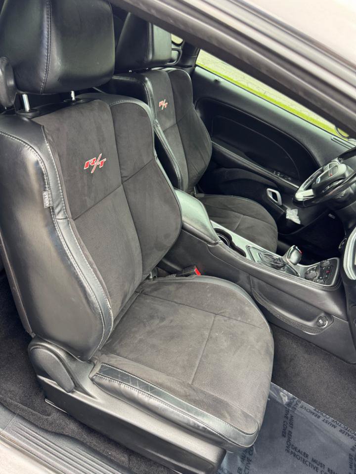Used 2015 Dodge Challenger R/T Plus RWD image 15