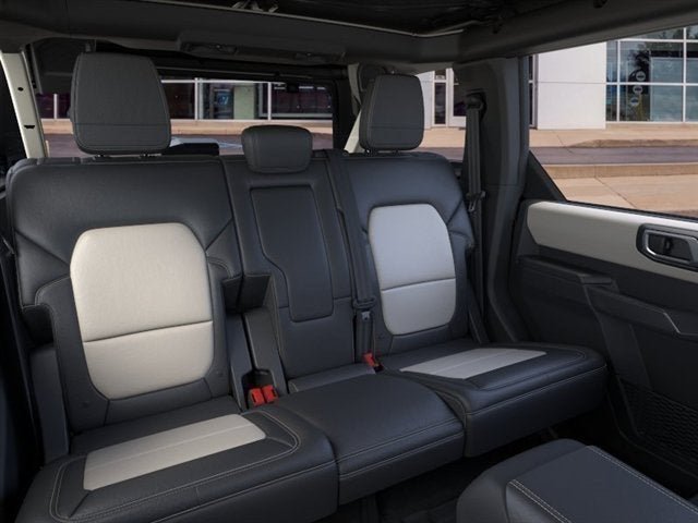 New 2026 Ford Bronco Outer Banks w/ Sasquatch Package AWD/4WD image 11