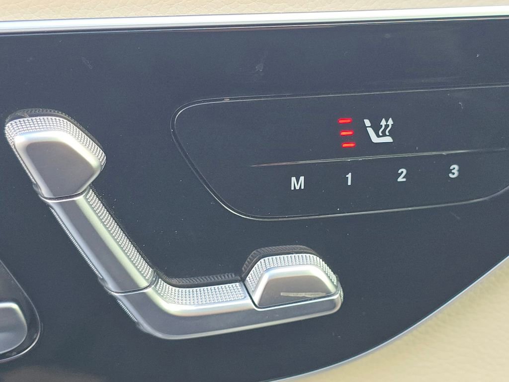 Certified 2023 Mercedes-Benz C 300 4MATIC Sedan image 5