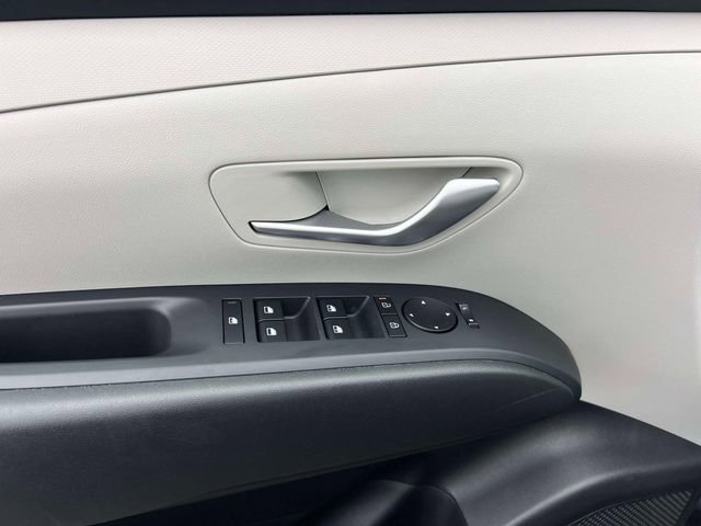 Certified 2025 Hyundai Tucson SEL AWD/4WD image 17