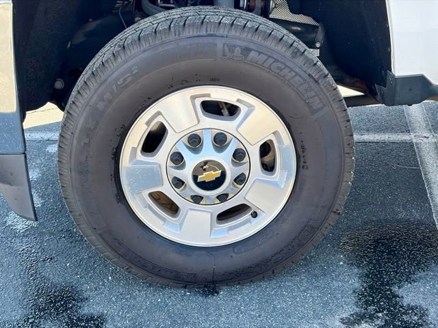 Used 2019 Chevrolet Silverado 2500 LT w/ LT Convenience Package image 29