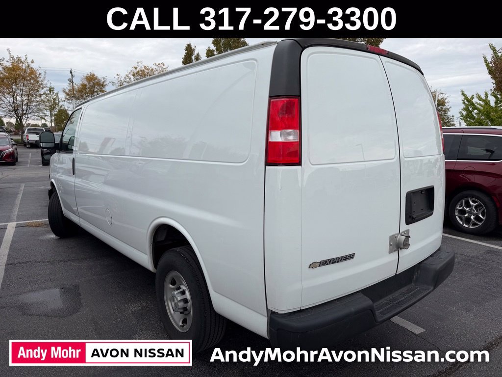 Used 2023 Chevrolet Express 3500 Extended RWD image 3
