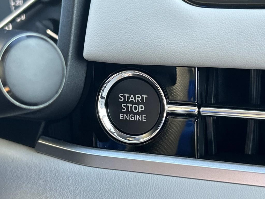 New 2026 Mitsubishi Outlander SE FWD image 31
