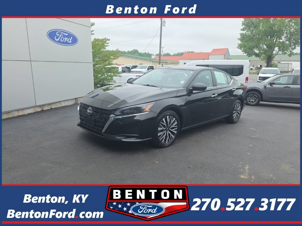 Used 2025 Nissan Altima 2.5 SV