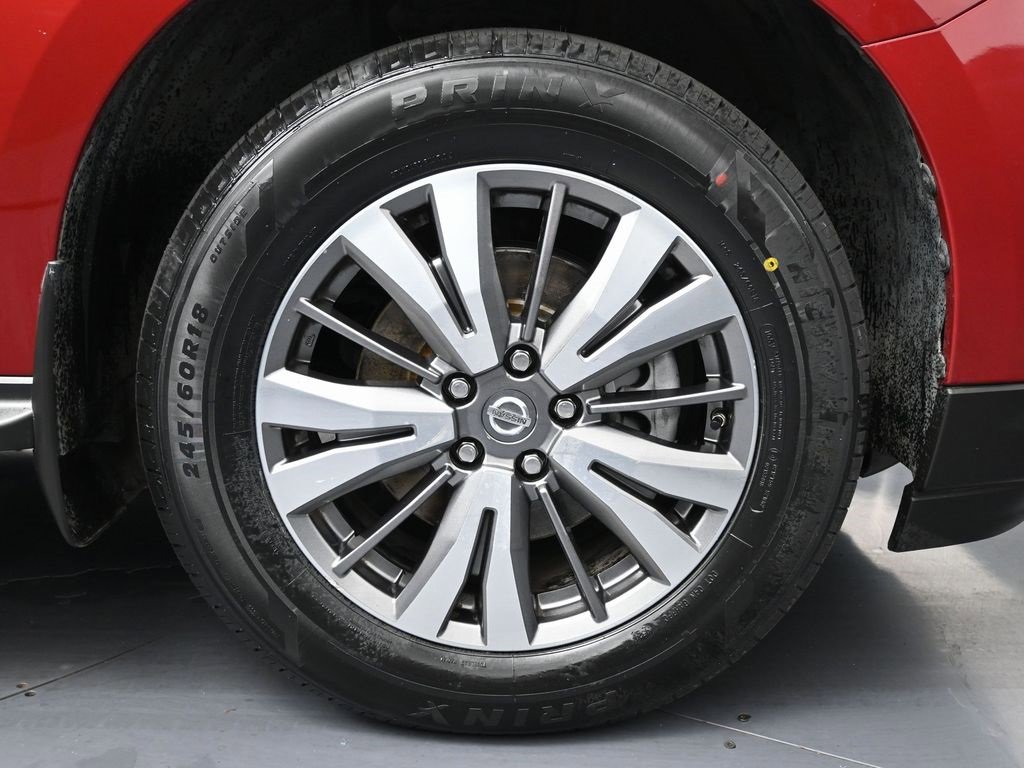 Used 2018 Nissan Pathfinder S image 12