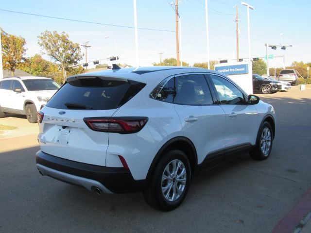 Used 2023 Ford Escape Active image 5