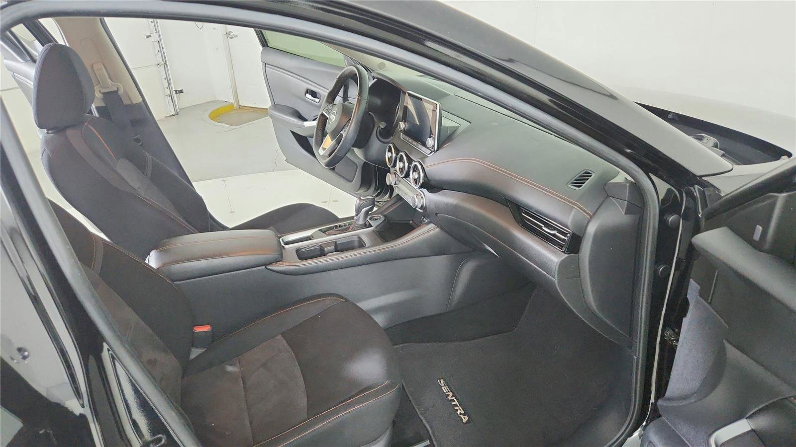 Used 2022 Nissan Sentra SR w/ Midnight Edition FWD image 20