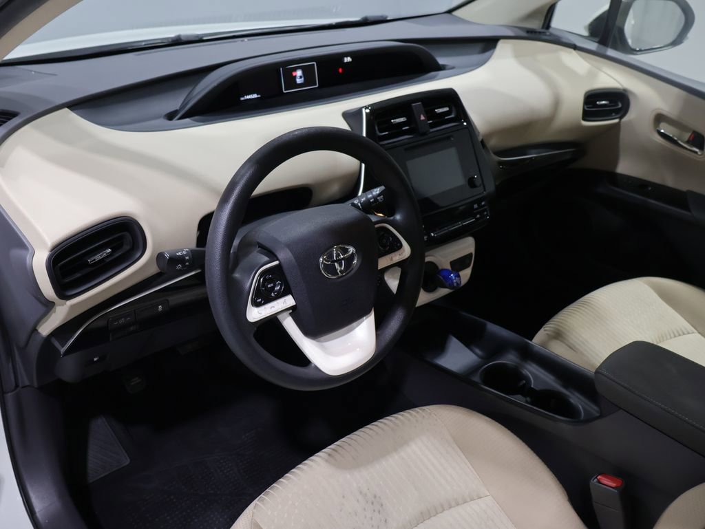 Used 2017 Toyota Prius Two image 14