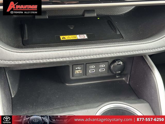 Used 2023 Toyota Highlander XLE image 36