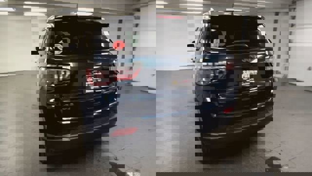 Used 2024 Jeep Compass Latitude w/ Altitude Special Edition image 7