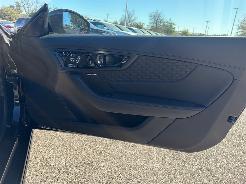 Used 2024 Jaguar F-TYPE R image 23