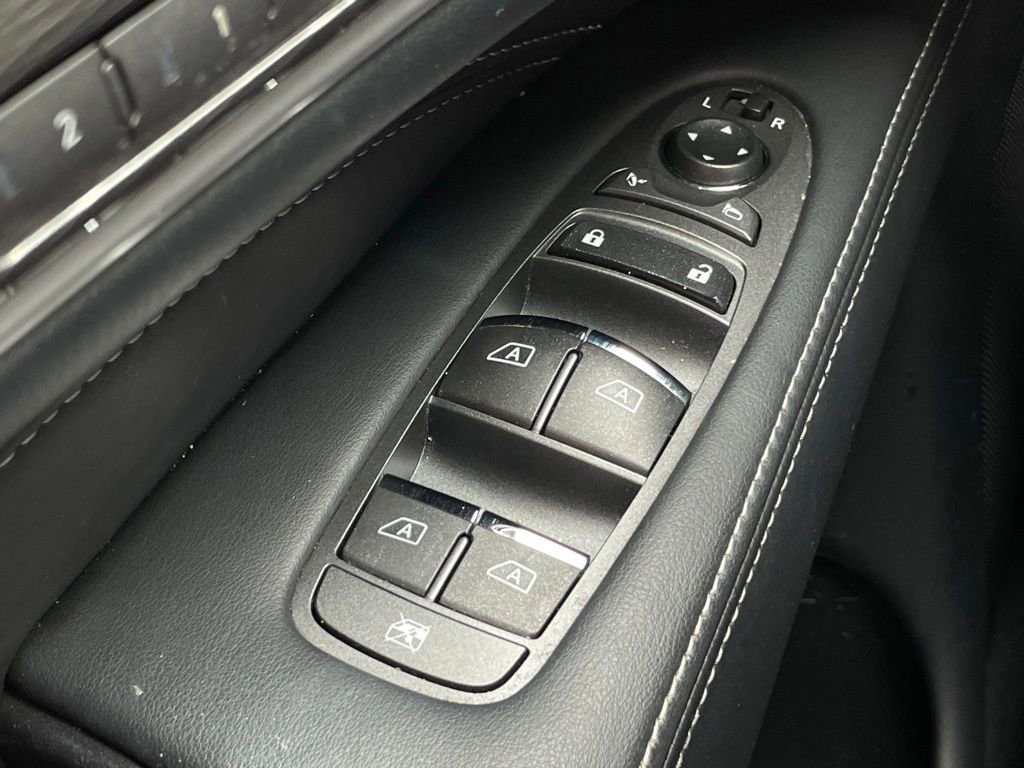 Used 2020 INFINITI QX60 Luxe w/ Essential Package AWD/4WD image 12