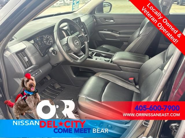 Used 2024 Nissan Pathfinder SL w/ SL Premium Package AWD/4WD image 13