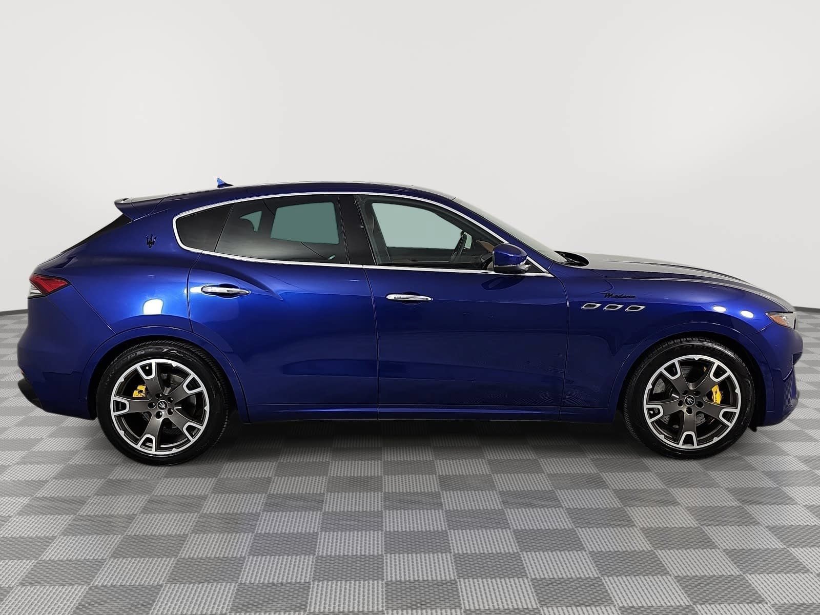 Used 2022 Maserati Levante Modena AWD/4WD image 9