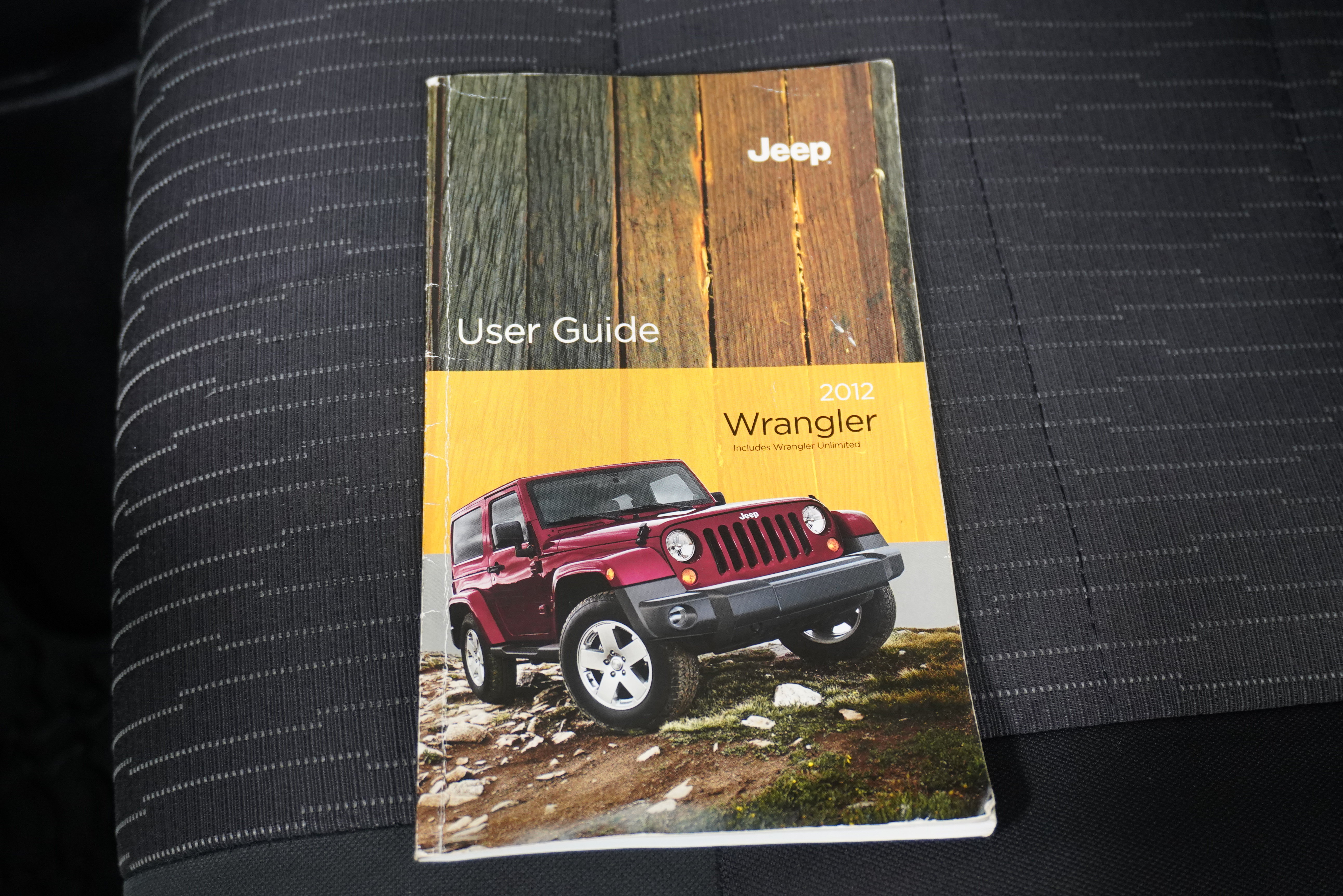Used 2012 Jeep Wrangler Unlimited Sport AWD/4WD image 20