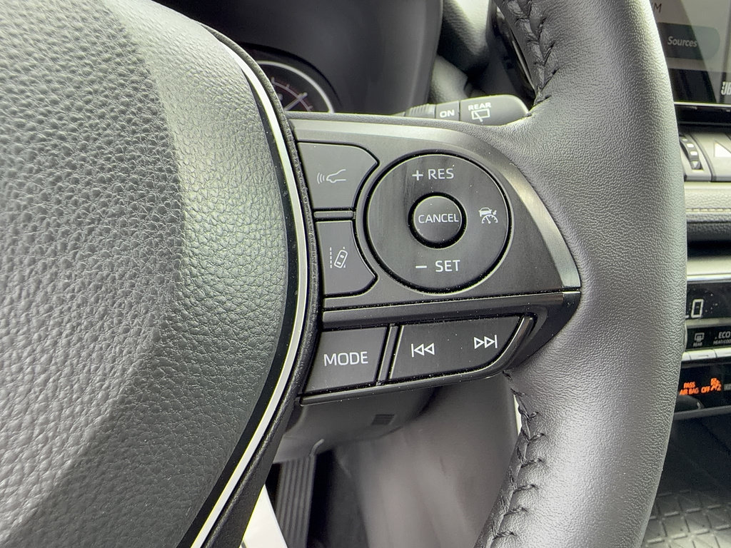 Used 2025 Toyota RAV4 XLE Premium w/ Weather Package FWD image 26