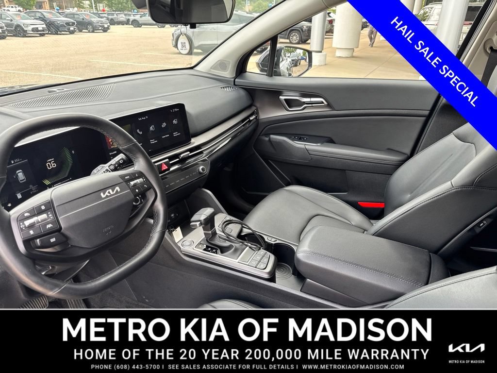 Used 2026 Kia Sportage EX FWD image 14