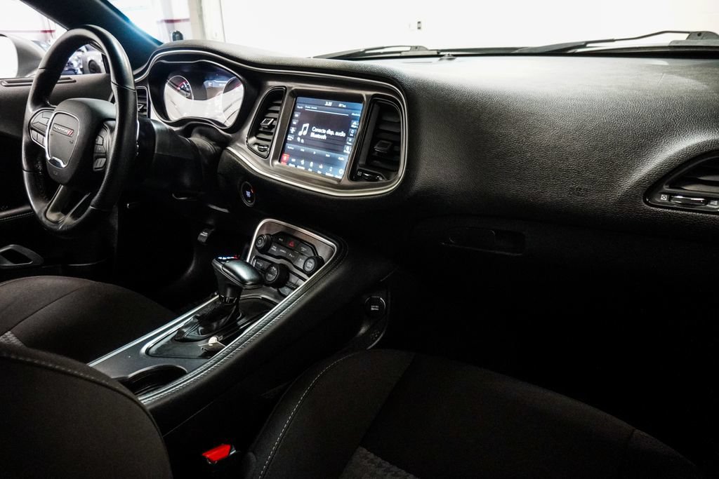 Used 2021 Dodge Challenger R/T Scat Pack RWD image 9