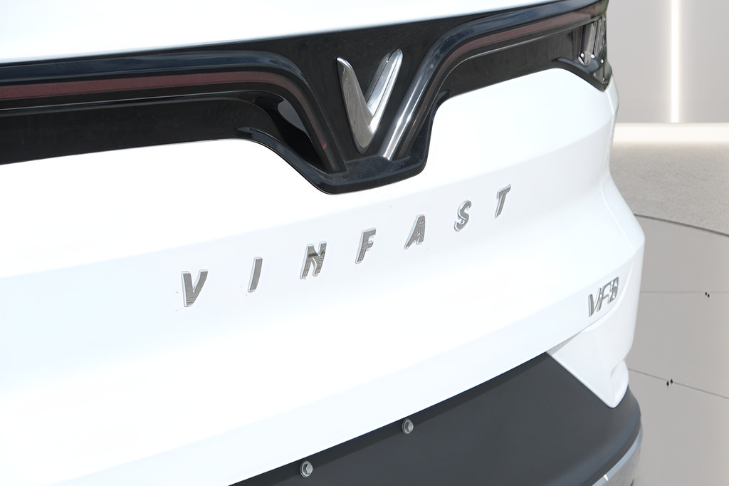 New 2025 VinFast VF 8 Eco AWD/4WD image 32