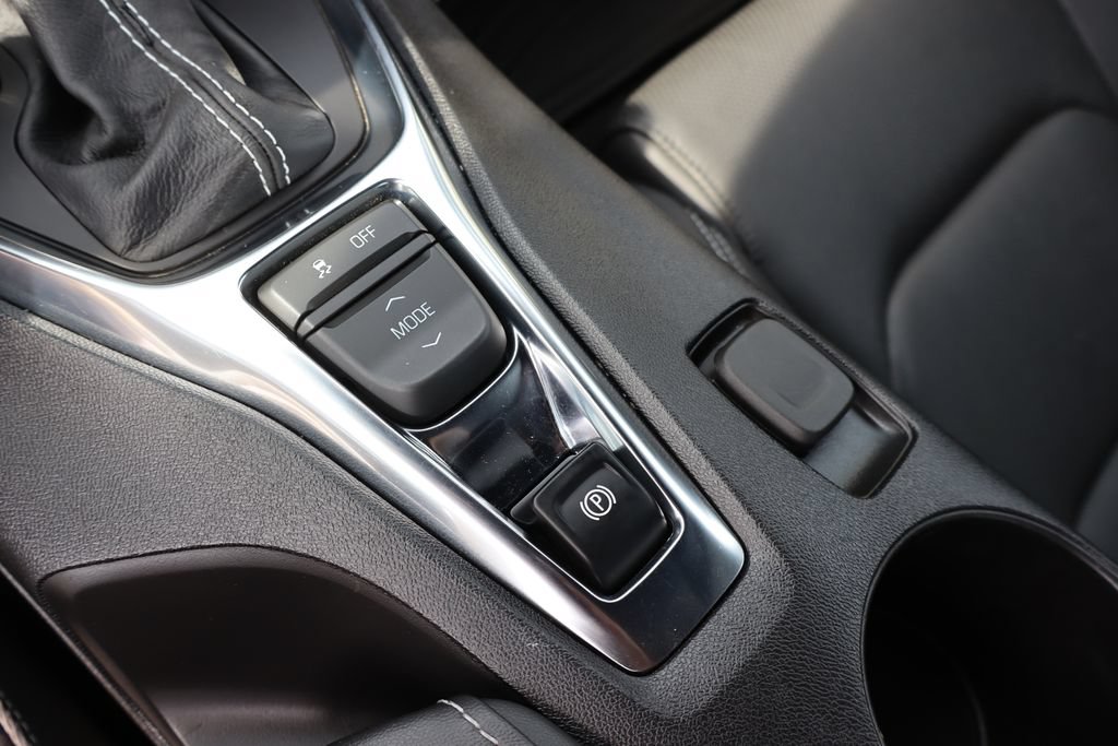 Used 2022 Chevrolet Camaro SS RWD image 11