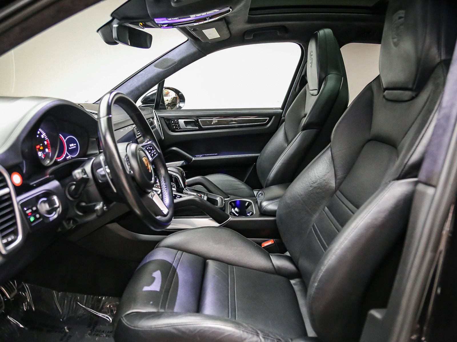 Certified 2020 Porsche Cayenne Turbo AWD/4WD image 24