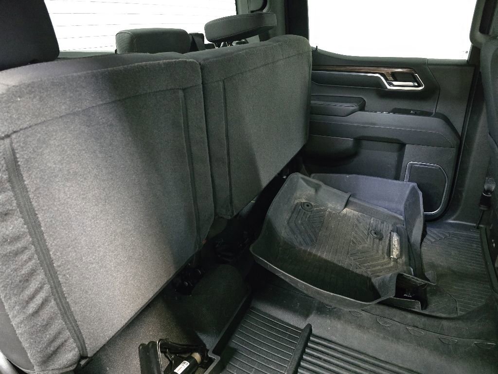 Used 2023 Chevrolet Silverado 1500 RST AWD/4WD image 16