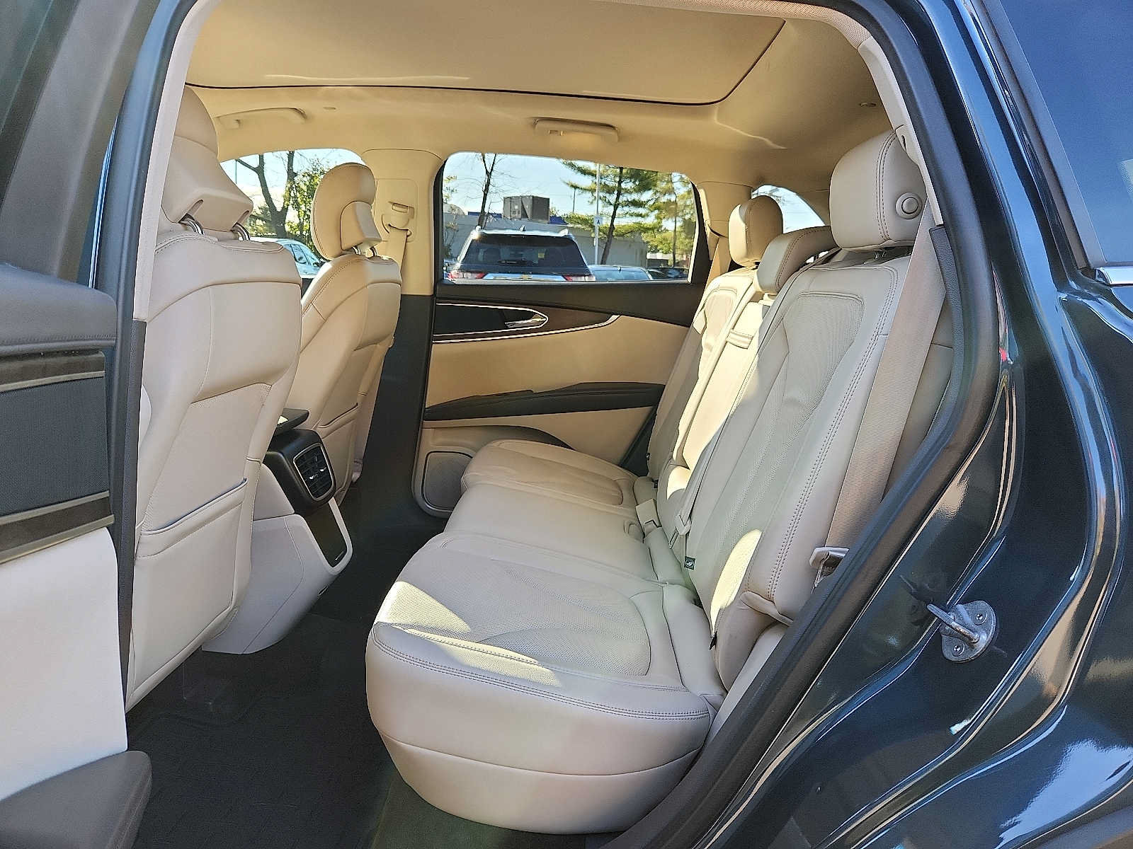 Used 2016 Lincoln MKX Reserve AWD/4WD image 10