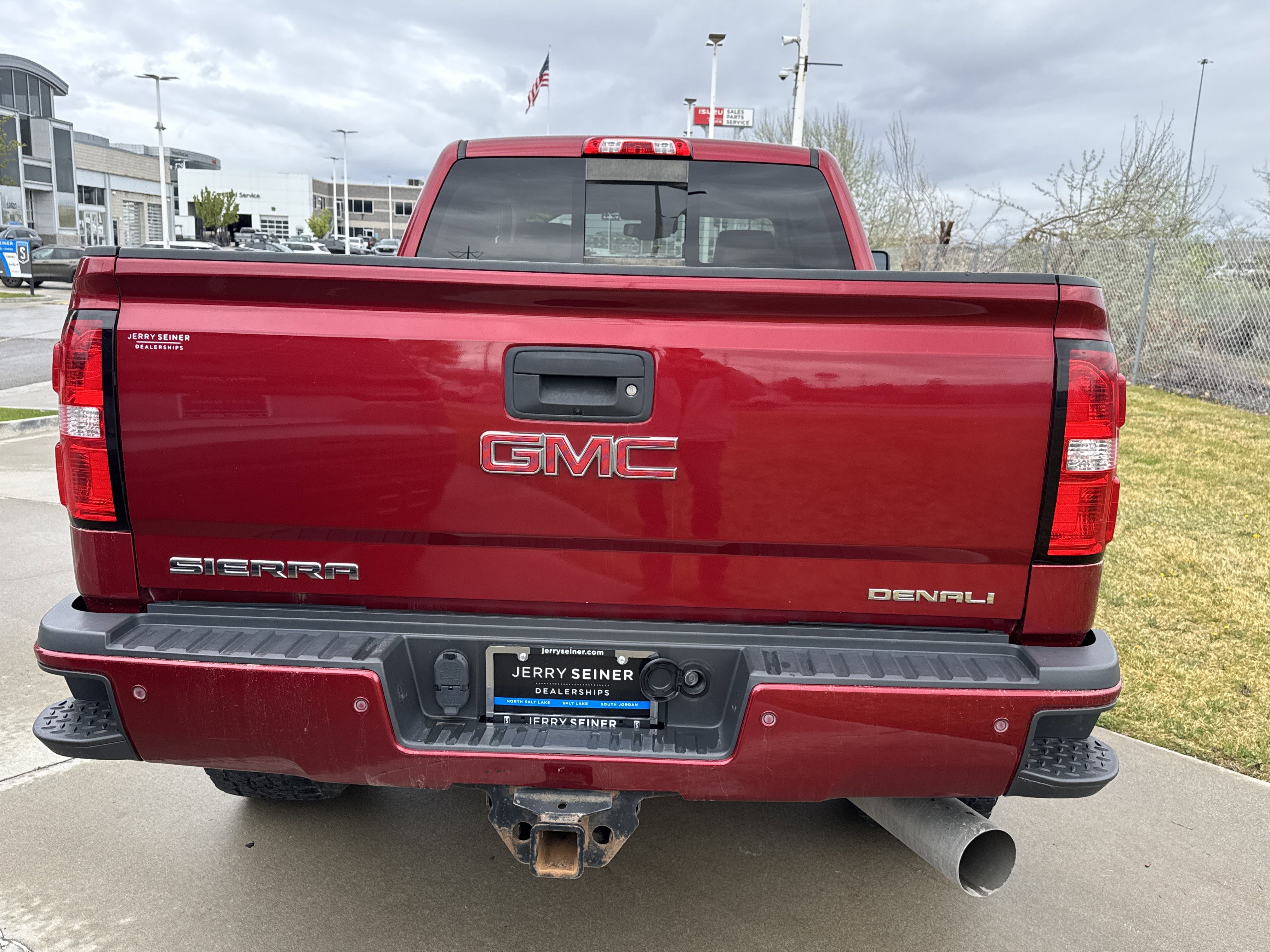 Used 2018 GMC Sierra 2500 Denali w/ Duramax Plus Package image 4